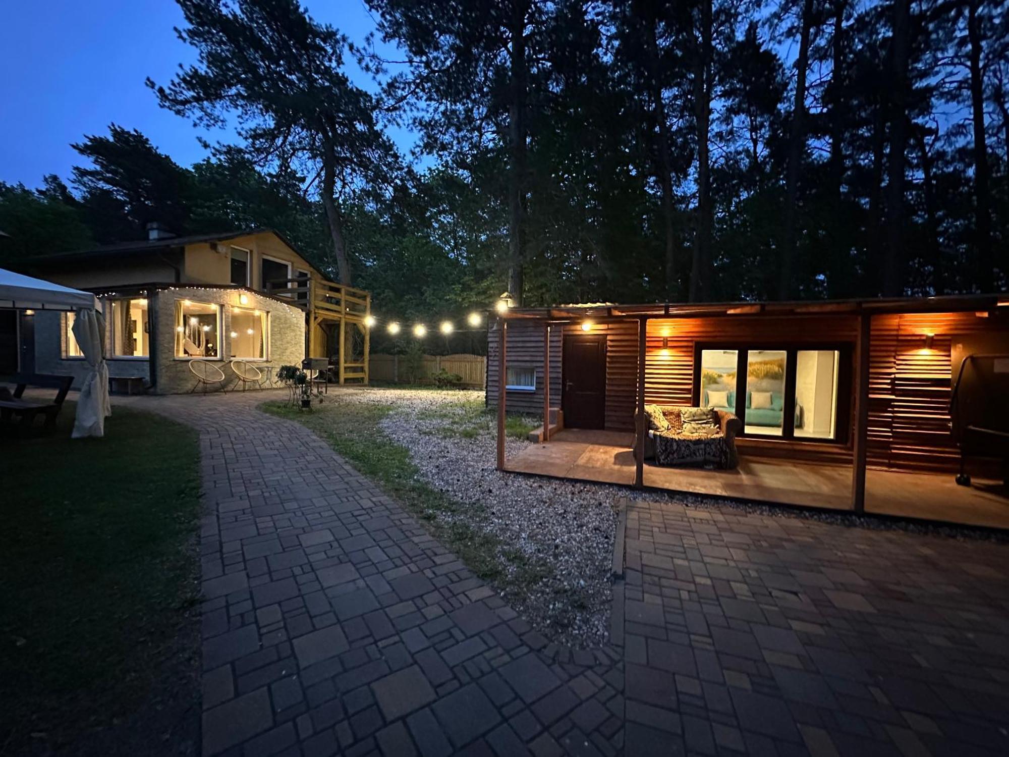 House By The Sea With Hot Tub Ryga