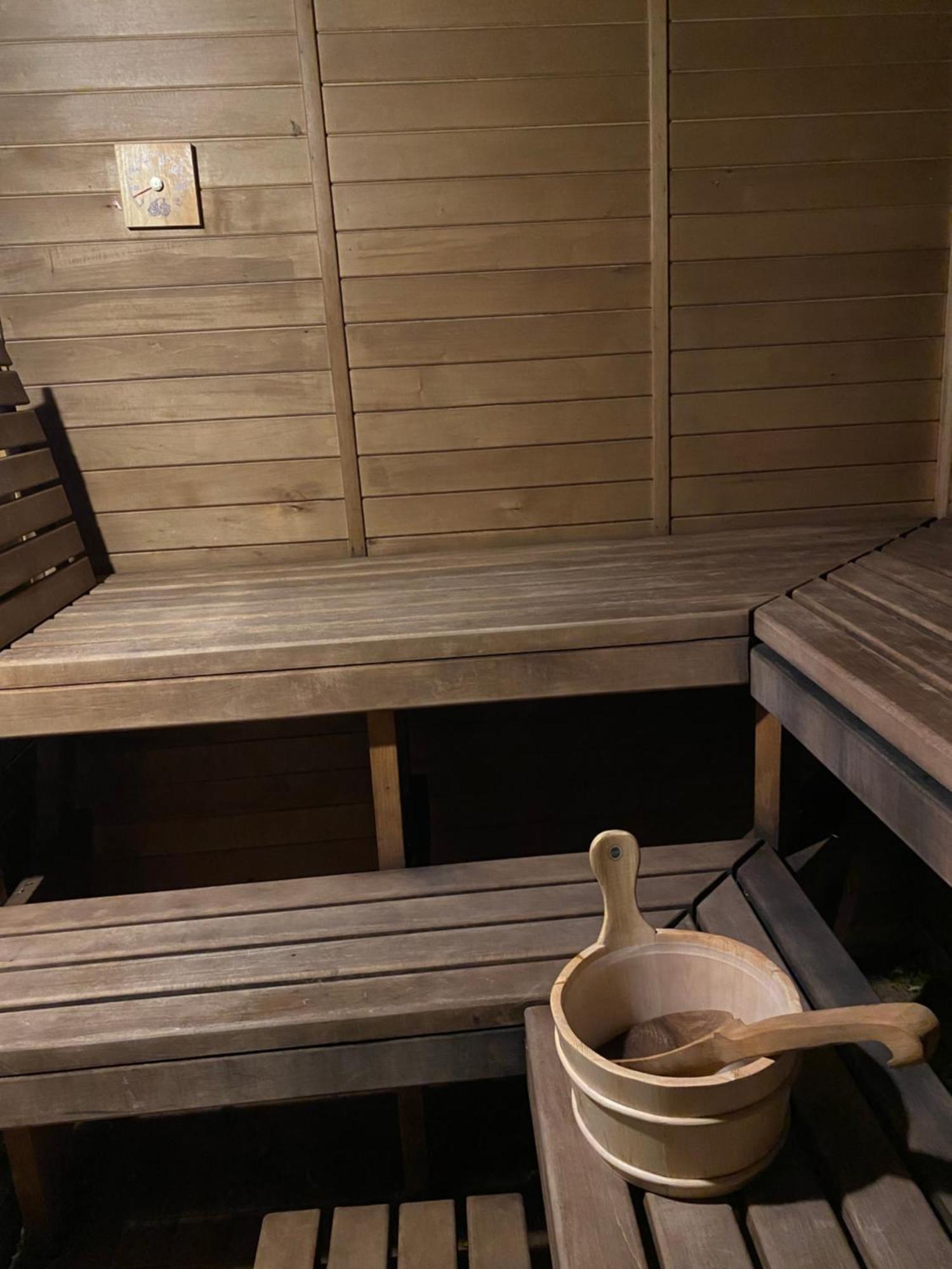 House By The Sea With Hot Tub Ryga